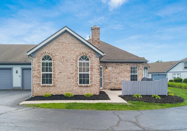 Homes for sale in Hilliard, OH | 3815 Mill Stream Dr, Hilliard, OH 43026 | MLS# 226015169