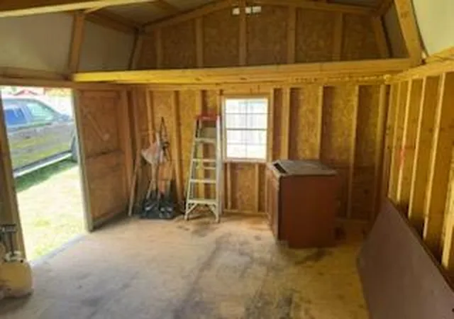 5th image of 10723 Hiawatha Rd, Hillsboro, OH 45133 | MLS# 226015090
