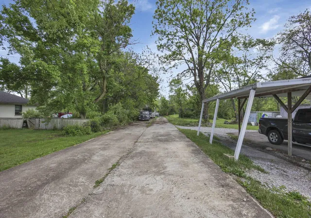 1st image of 1955 Florine Dr, Grove City, OH 43123 | MLS# 226015269
