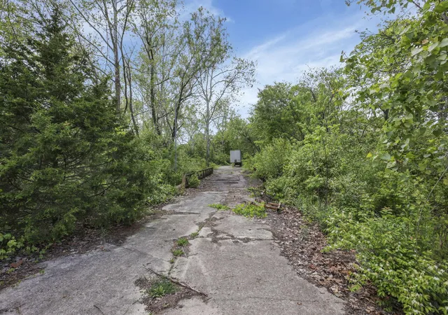4th image of 1955 Florine Dr, Grove City, OH 43123 | MLS# 226015269