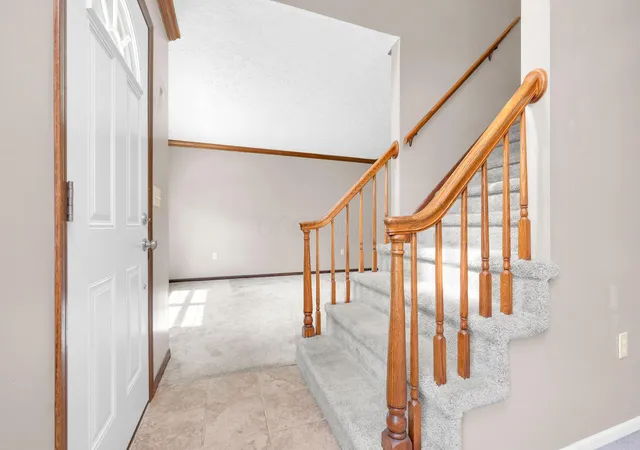Homes for sale in Bellefontaine, OH | 400 Woodview Dr, Bellefontaine, OH 43311 | MLS# 226020683