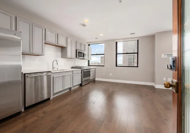 Photo 4 of Condo for sale at 50 W Broad St #1907, Columbus, OH 43215 | MLS# 226015252 | Listing updated on 2026-07-28