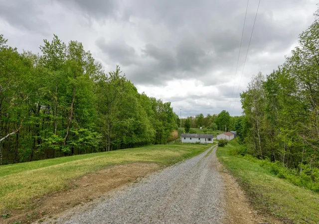 Photo 3 of Single family home for sale at 7312 Bowie Rd, Cambridge, OH 43725 | MLS# 226015275 | Listing updated on 2026-09-21