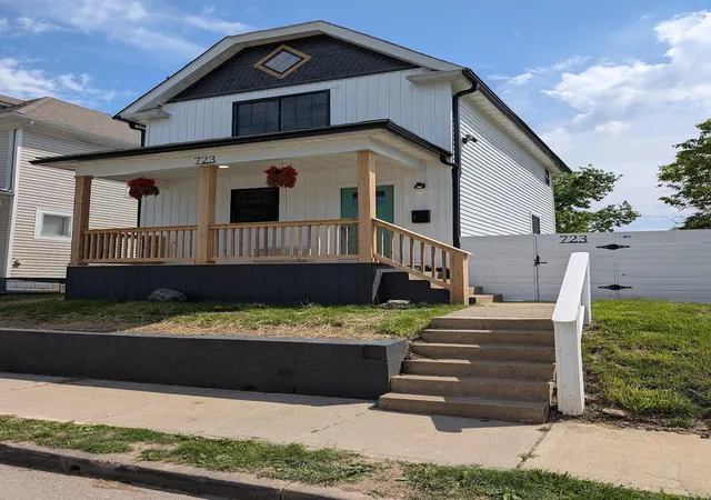Homes for sale in Columbus, OH | 723 Stewart Ave, Columbus, OH 43206 | MLS# 226015304