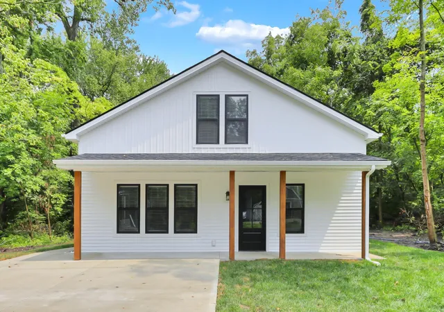 1st image of 13464 Forest Rd Ne, Thornville, OH 43076 | MLS# 226030400