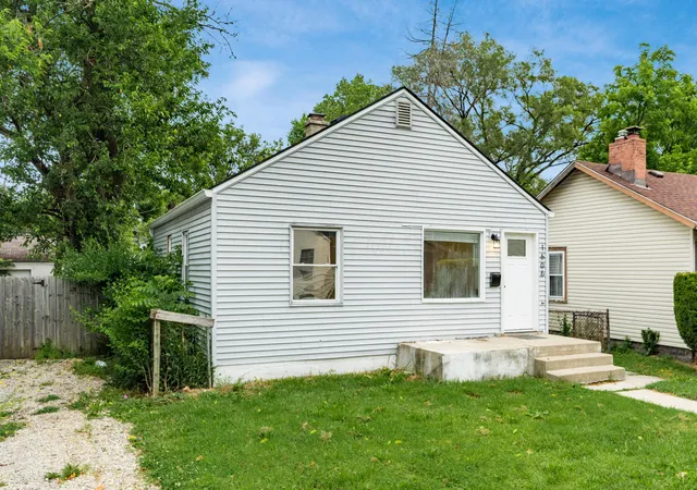Photo 3 of Single family home for sale at 1606 Cordell Ave, Columbus, OH 43211 | MLS# 226021644 | Listing updated on 2026-07-28