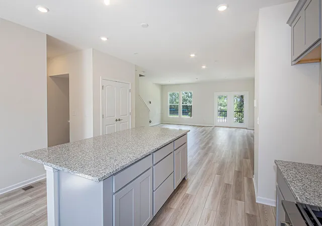 Listing Photo 5 - Condo for sale in building located at 4129 Tuller Rd, Dublin, OH 43017 - Unit #Lot 2904