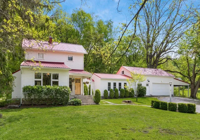 3rd image of 1356 Welsh Hills Rd Ne, Granville, OH 43023 | MLS# 226015591