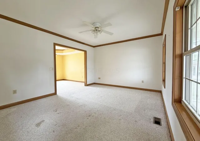 Photo 3 of Sale Pending at 198 Oakwood Ct, Westerville, OH 43081 | MLS# 226025339 | Listing updated on 2026-09-14