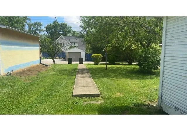 Photo 4 of Sale Pending at 314 N Burgess Ave, Columbus, OH 43204 | MLS# 226015583 | Listing updated on 2026-10-06