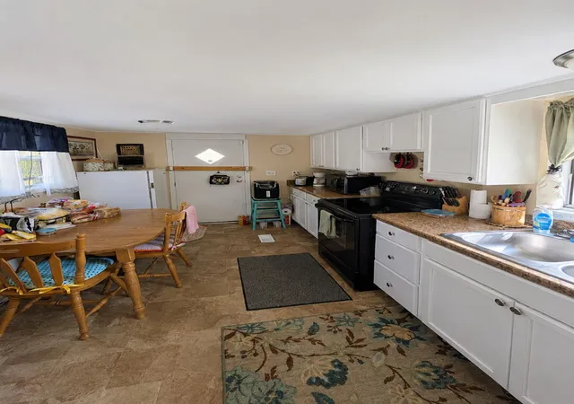 4th image of 2404 S 5Th St, Columbus, OH 43207 | MLS# 226017177