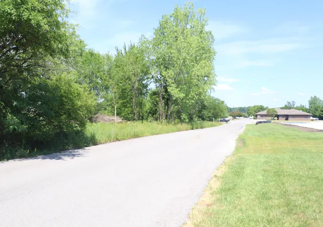 2nd image of 1716 Marion Waldo Rd, Marion, OH 43302 | MLS# 226015758