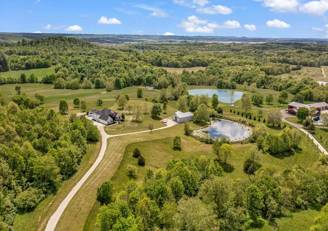 Homes for sale in Laurelville, OH | 16689 Bailor Rd, Laurelville, OH 43135 | MLS# 226016523