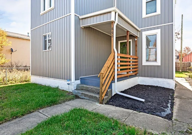 3rd image of 595 E Whittier St, Columbus, OH 43206 | MLS# 226016058