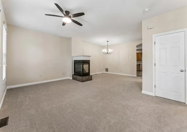 5th image of 4127 Certaldo Dr, Columbus, OH 43219 | MLS# 226016229