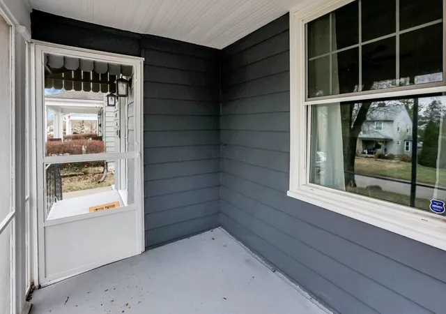 Photo 3 of Single family home for sale at 181 S Huron Ave, Columbus, OH 43204 | MLS# 226016150 | Listing updated on 2026-09-29