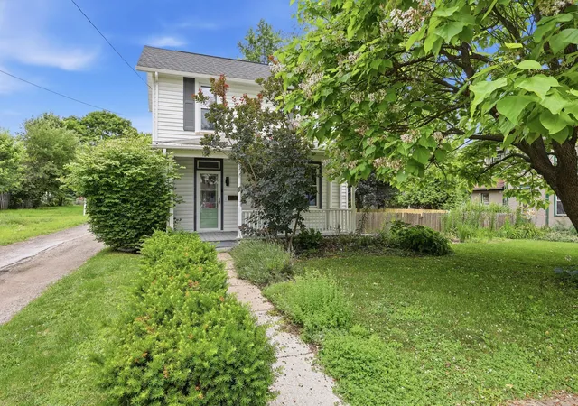 1st image of 131 Front St, Groveport, OH 43125 | MLS# 226021888