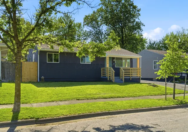 Photo 3 of Single family home for sale at 1804 Kelton Ave, Columbus, OH 43207 | MLS# 226016275 | Listing updated on 2026-09-15