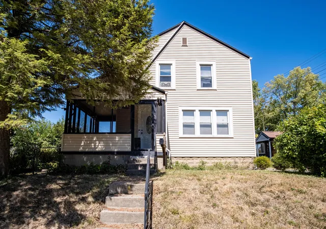 Homes for sale in Columbus, OH | 578 E Tulane Rd, Columbus, OH 43202 | MLS# 226017249