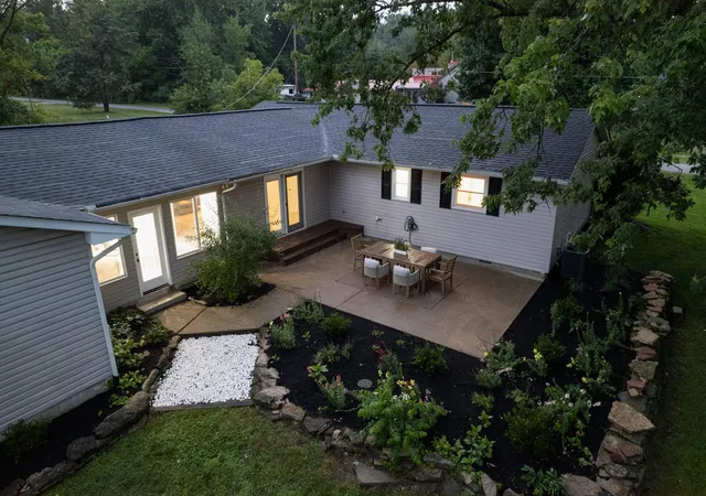 3rd image of 6375 W Mohican Dr, Powell, OH 43065 | MLS# 226016711