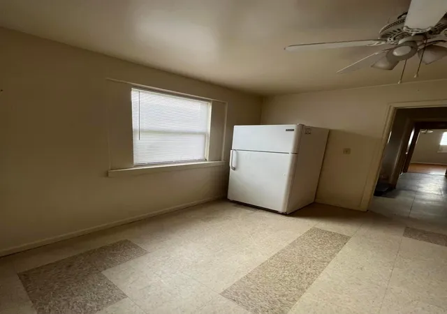 3rd image of 1045 Loretta Ave, Columbus, OH 43211 | MLS# 226017341
