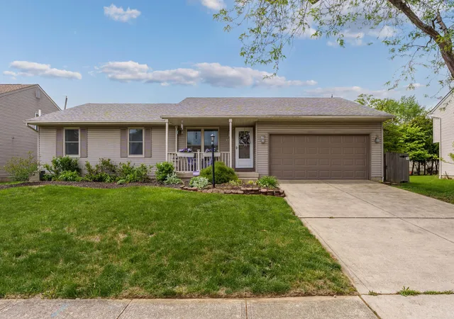 Homes for sale in Hilliard, OH | 3727 Carriage Run Dr, Hilliard, OH 43026 | MLS# 226019726