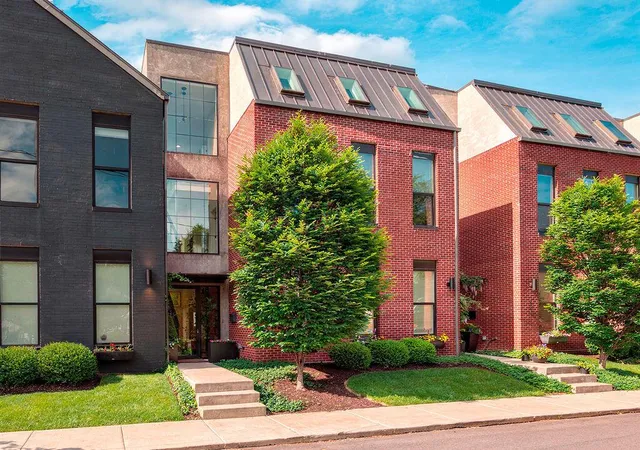 Homes for sale in Columbus, OH | 602 Lathrop St #7, Columbus, OH 43206 | MLS# 226016729
