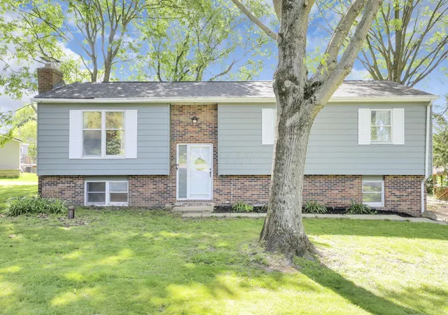 Homes for sale in Granville, OH | 229 Warwood Dr, Granville, OH 43023 | MLS# 226016920