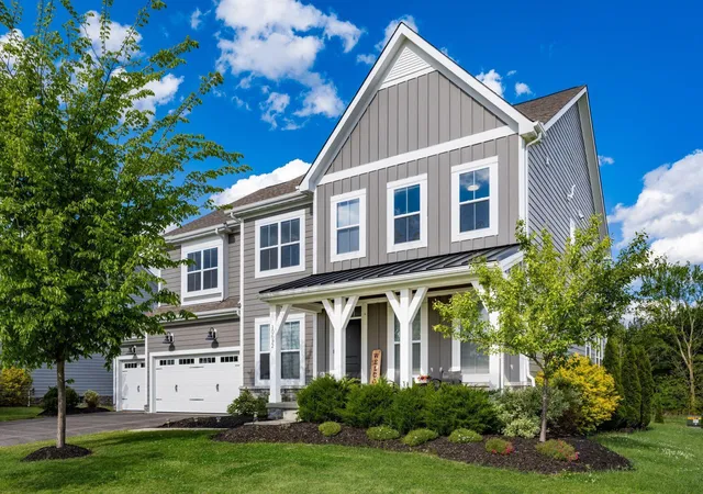2nd image of 10692 Pearl Creek Dr, Plain City, OH 43064 | MLS# 226016627