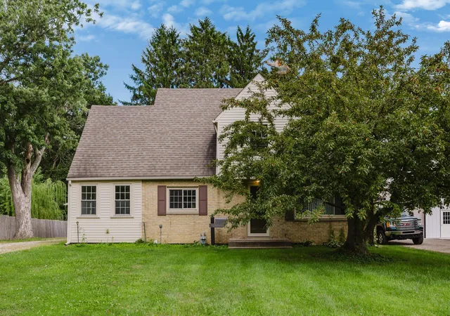 2nd image of 28 S 33rd St, Newark, OH 43055 | MLS# 226017196