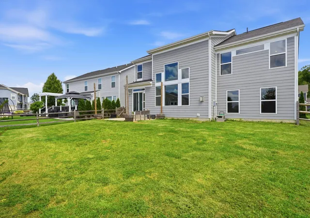 Homes for sale in Hilliard, OH | 3557 Woodland Dr, Hilliard, OH 43026 | MLS# 226016910