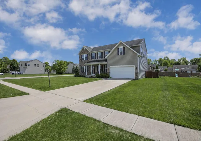 Homes for sale in Etna, OH | 141 Prince Rd Sw, Etna, OH 43062 | MLS# 226016864