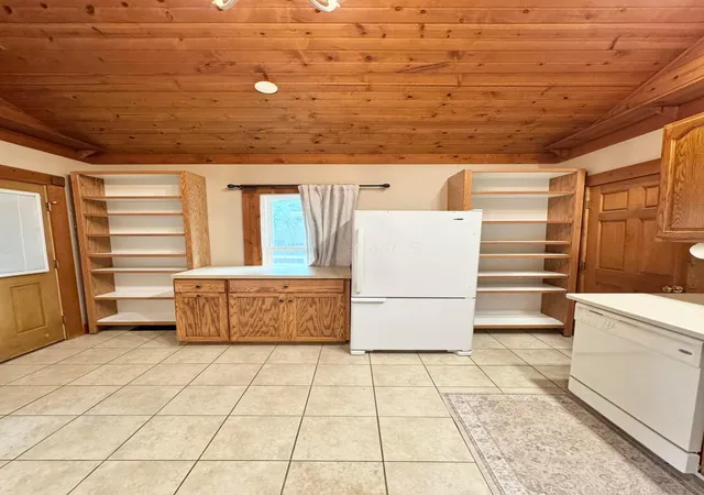 5th image of 518 E Hamtramck St, Mount Vernon, OH 43050 | MLS# 226016847