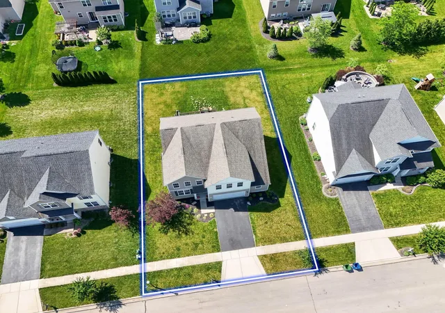 Homes for sale in Marysville, OH | 816 Arabian Cir, Marysville, OH 43040 | MLS# 226020331