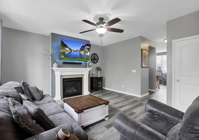 3rd image of 3986 Snowcreek Dr, Grove City, OH 43123 | MLS# 226016912