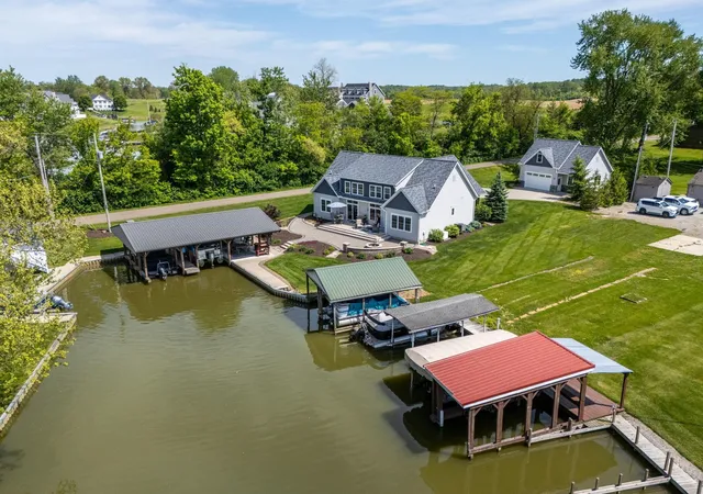 Homes for sale in Thornville, OH | 14955 Township Road 405, Thornville, OH 43076 | MLS# 226016935