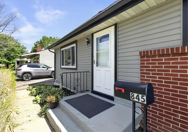 Homes for sale in Columbus, OH | 845 Weldon Ave, Columbus, OH 43224 | MLS# 226017153
