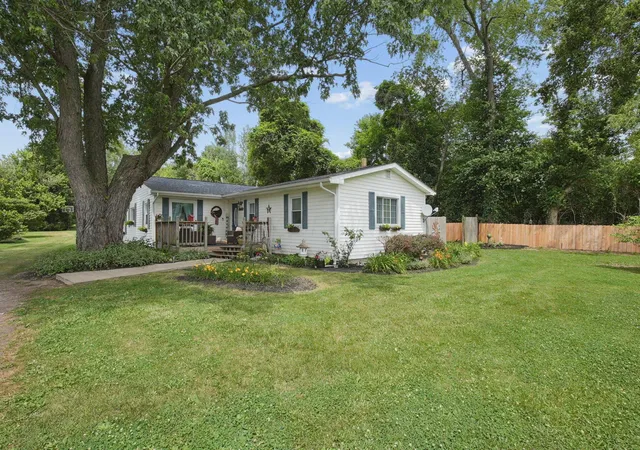 Photo 3 of Single family home for sale at 8188 Trimmer Rd, Stoutsville, OH 43154 | MLS# 226017078 | Listing updated on 2026-09-21