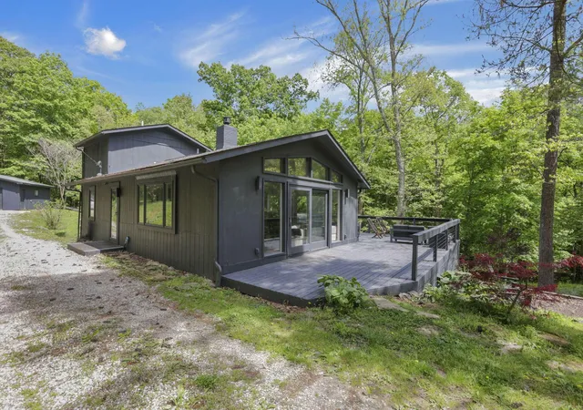 Photo 3 of Single family home for sale at 33329 Lynch Dr, Logan, OH 43138 | MLS# 226018038 | Listing updated on 2026-07-28