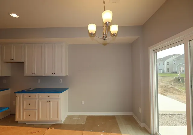 Listing Photo 4 - Condo for sale in building located at 5680 Dutch Ln, Powell, OH 43065