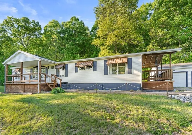 Homes for sale in Jackson, OH | 281 Pattonsville Rd, Jackson, OH 45640 | MLS# 226017058