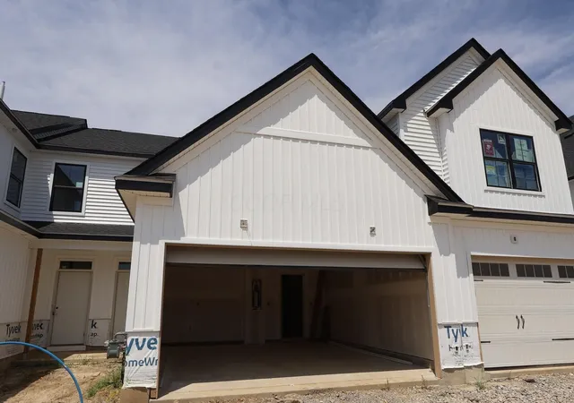 Homes for sale in Powell, OH | 5688 Dutch Ln, Powell, OH 43065 | MLS# 226017075
