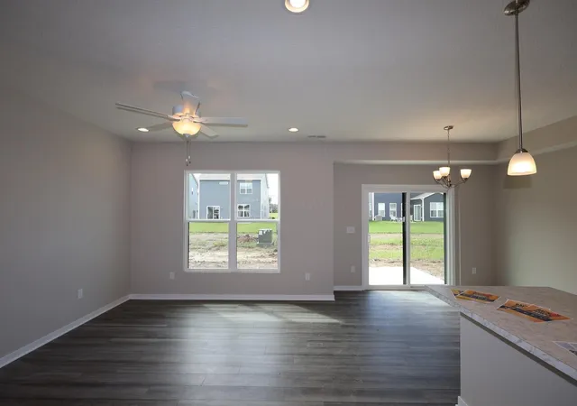 Listing Photo 3 - Condo for sale in building located at 5688 Dutch Ln, Powell, OH 43065