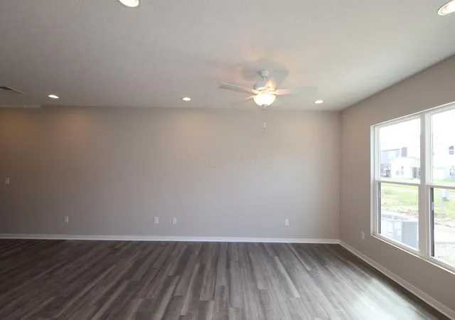 Listing Photo 4 - Condo for sale in building located at 5688 Dutch Ln, Powell, OH 43065