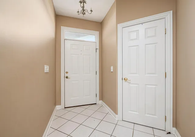 Photo 3 of Single family home for sale at 995 Bushwood Ln, Columbus, OH 43235 | MLS# 226017227 | Listing updated on 2026-07-30