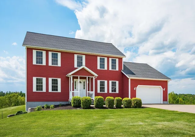 Photo 3 of Single family home for sale at 6805 Old Stagecoach Rd, Frazeysburg, OH 43822 | MLS# 226017265 | Listing updated on 2026-08-25