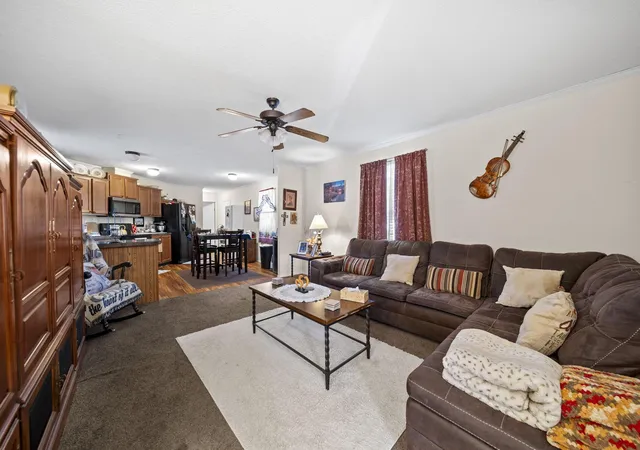 Homes for sale in Grove City, OH | 6244 London Groveport Rd, Grove City, OH 43123 | MLS# 226017340