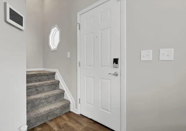 5th image of 2299 Doneen Dr, Columbus, OH 43219 | MLS# 226017471