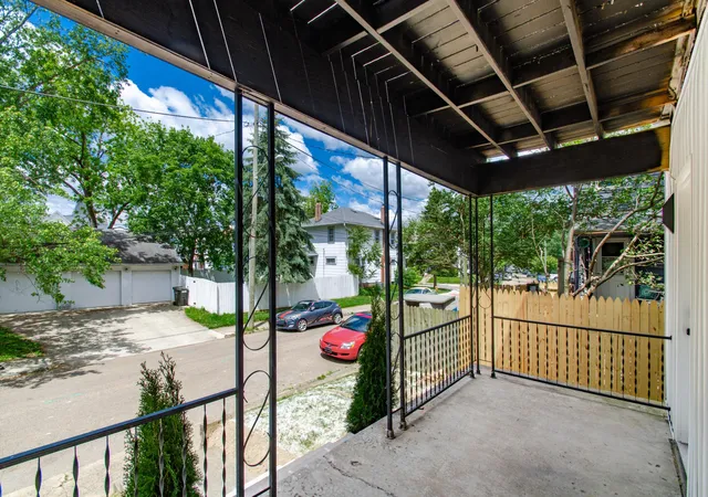 Homes for sale in Columbus, OH | 2406 Findley Ave, Columbus, OH 43202
