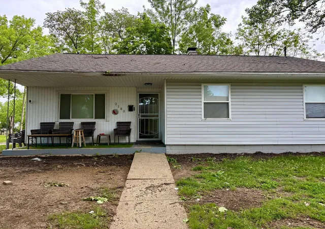 1st image of 2180 Hanna Dr, Columbus, OH 43211 | MLS# 226017654